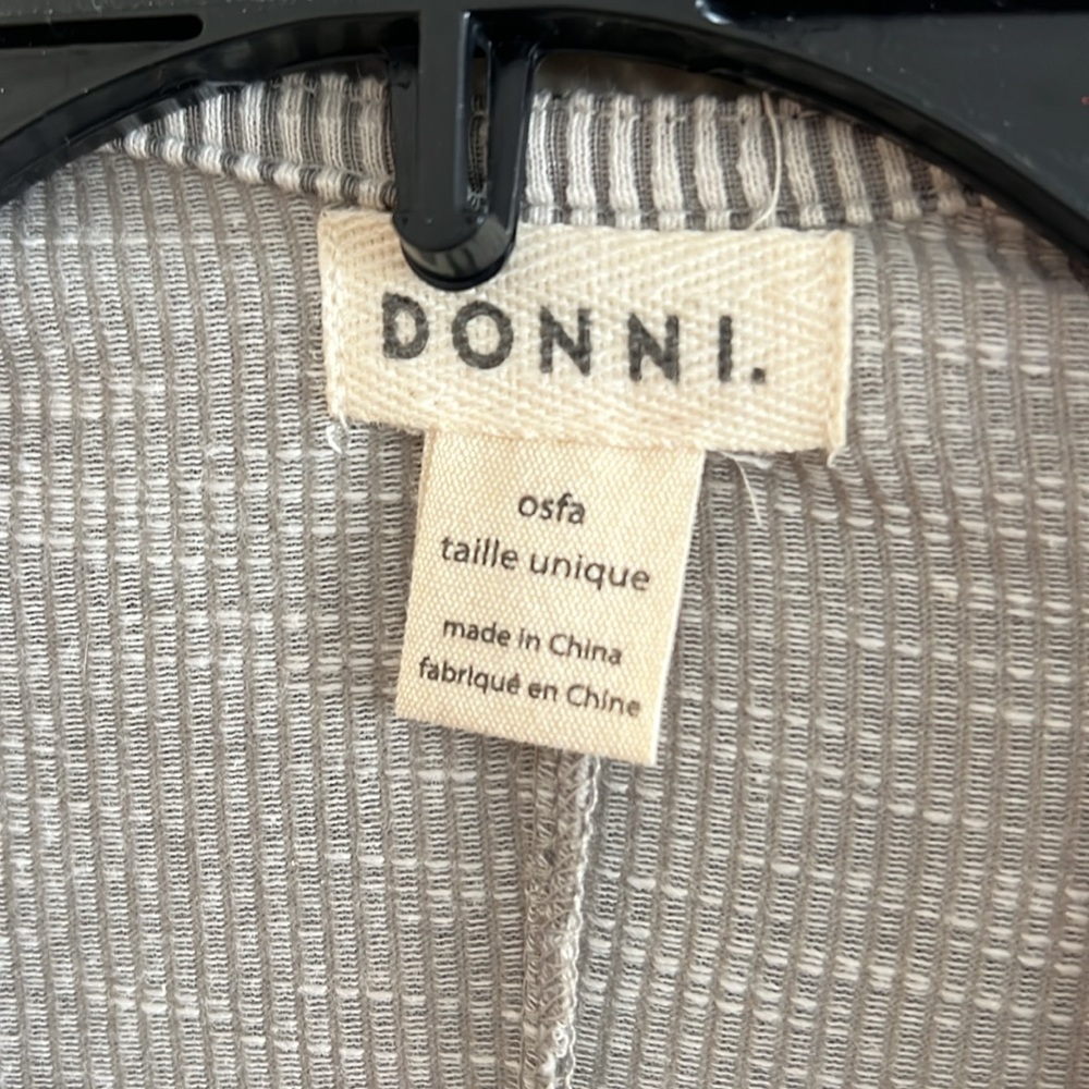 ⭐️ DONNI. Ribbed Sweater Coat - Picture 4 of 7